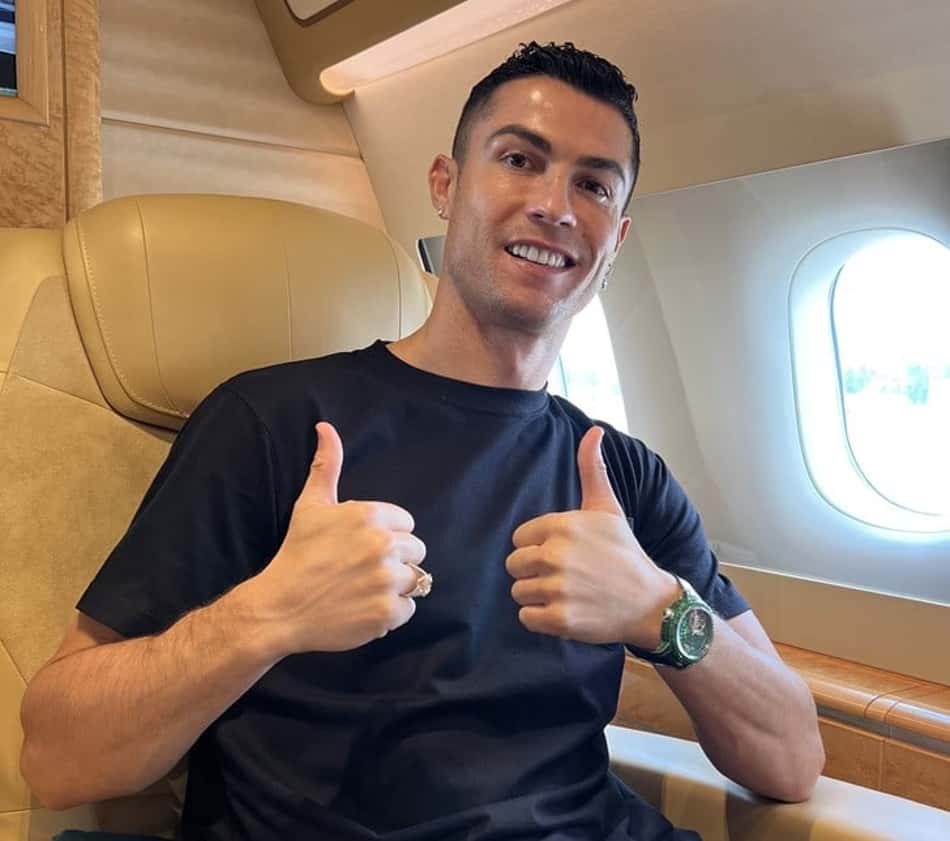 Cristiano Ronaldo com seu relógio da Jacob &amp; Co (Reprodução/Instagram)