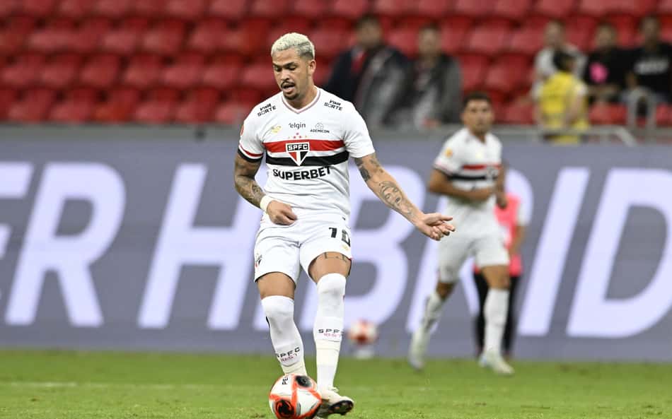 'Falar menos e seguir trabalhando': Luciano lamenta empate do São Paulo
