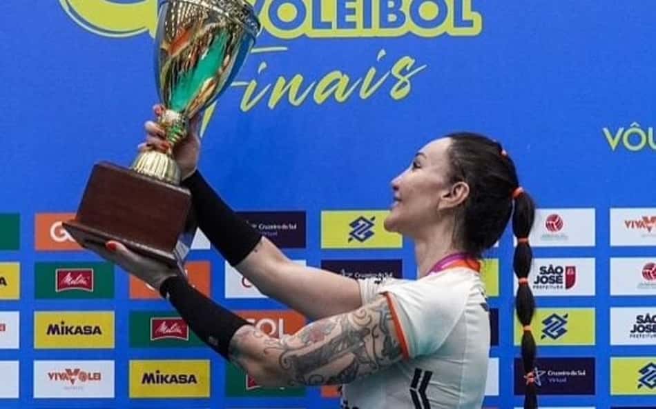 Após vencer Copa Brasil, Tifanny desabafa: 'Vai ter mulher trans campeã, sim'