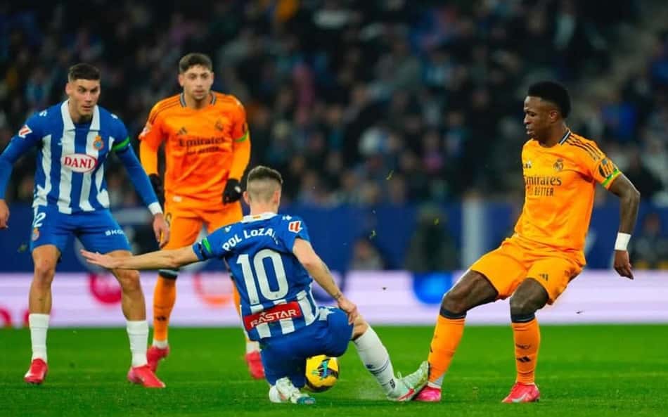 Jornal espanhol detona Vini Jr. no Real Madrid: 'Menos fantástico do quarteto'