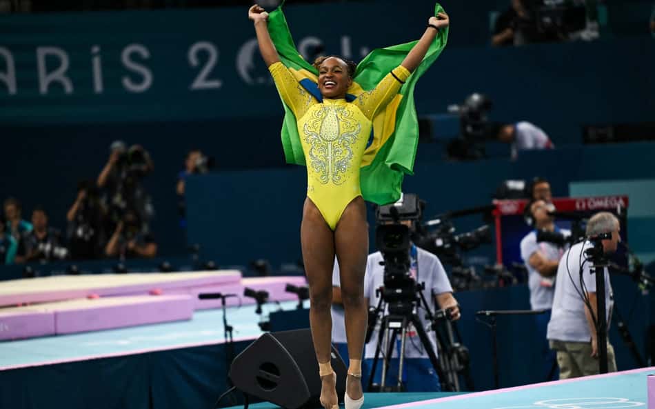 Qual é a altura de Rebeca Andrade, ginasta brasileira com seis medalhas olímpicas?