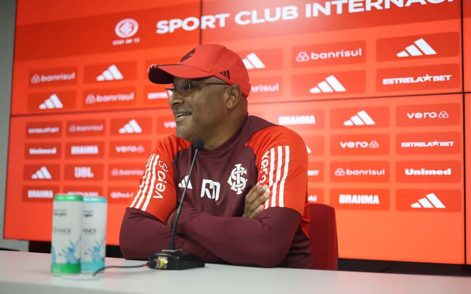 Roger Machado comenta chegada de técnico estrangeiro na Seleção Brasileira