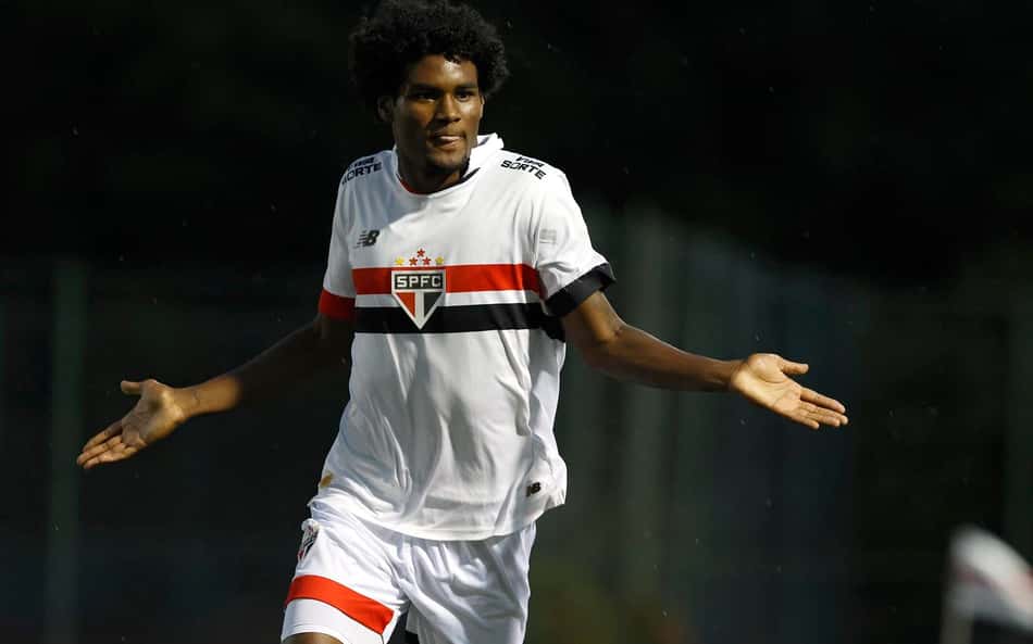 Empréstimo de Erick pode abrir espaço para promessas do São Paulo