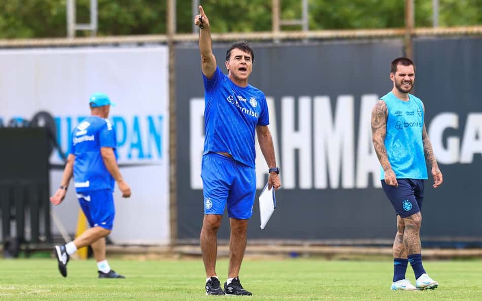 Escalação do Grêmio: Gustavo Quinteros aposta em mudanças