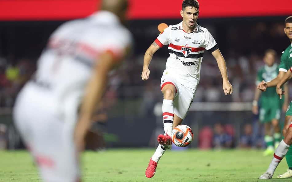 Oscar se posiciona sobre jogar decisão entre Palmeiras e São Paulo em sintético