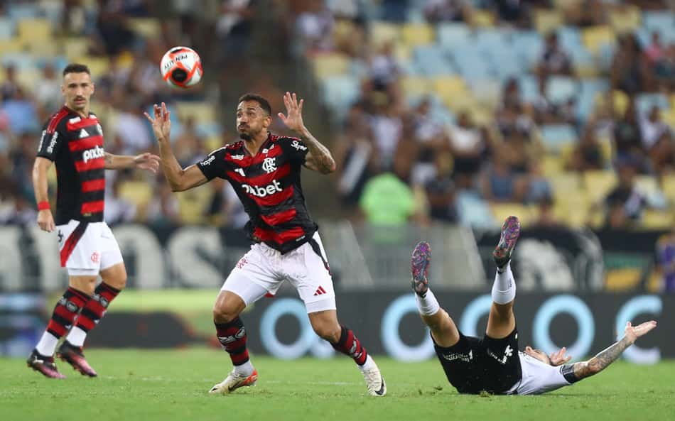 Filipe Luís revela gravidade da 'lesão' de Danilo, zagueiro do Flamengo