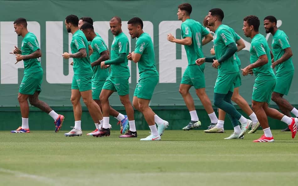 Abel Ferreira deve promover mudança no Palmeiras para final contra o Corinthians