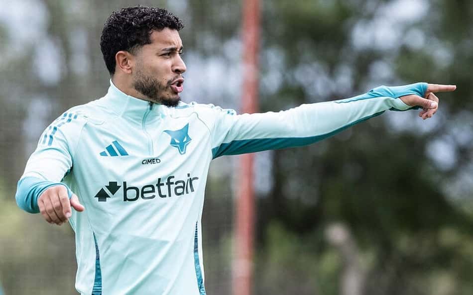 Cruzeiro: William satisfeito com assistências na estreia no Brasileiro