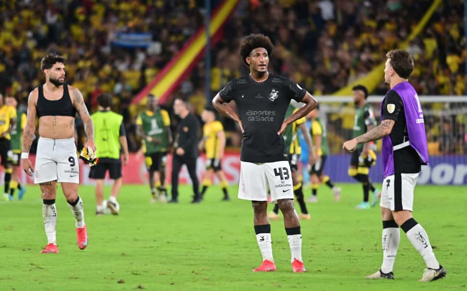 Ramón Díaz relata clima no vestiário e prega confiança no Corinthians