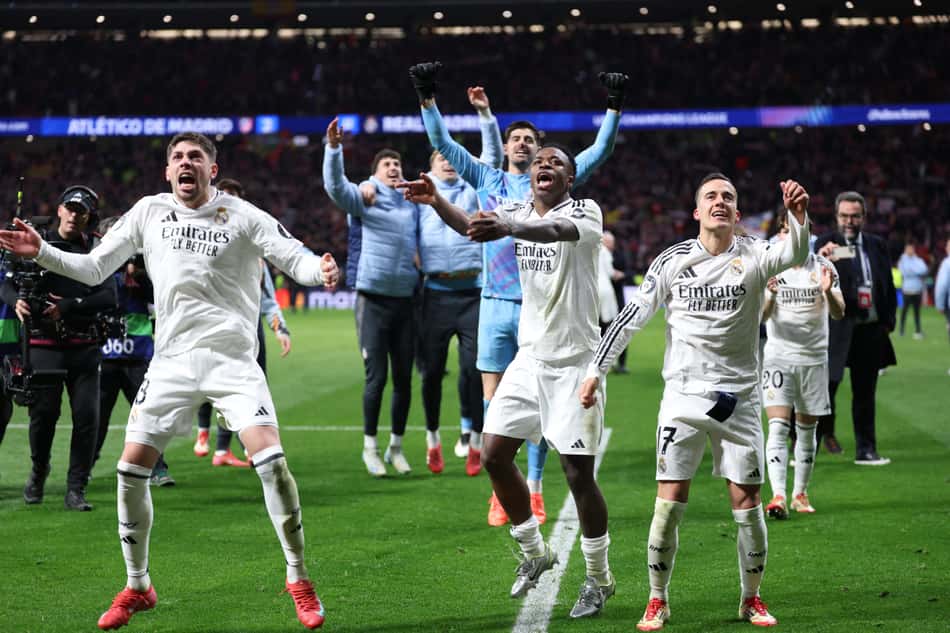Apesar do pênalti perdido por Vini Jr, o Real Madrid se classificou sobre o Atlético de Madrid na Champions League (Foto: Thomas COEX / AFP)