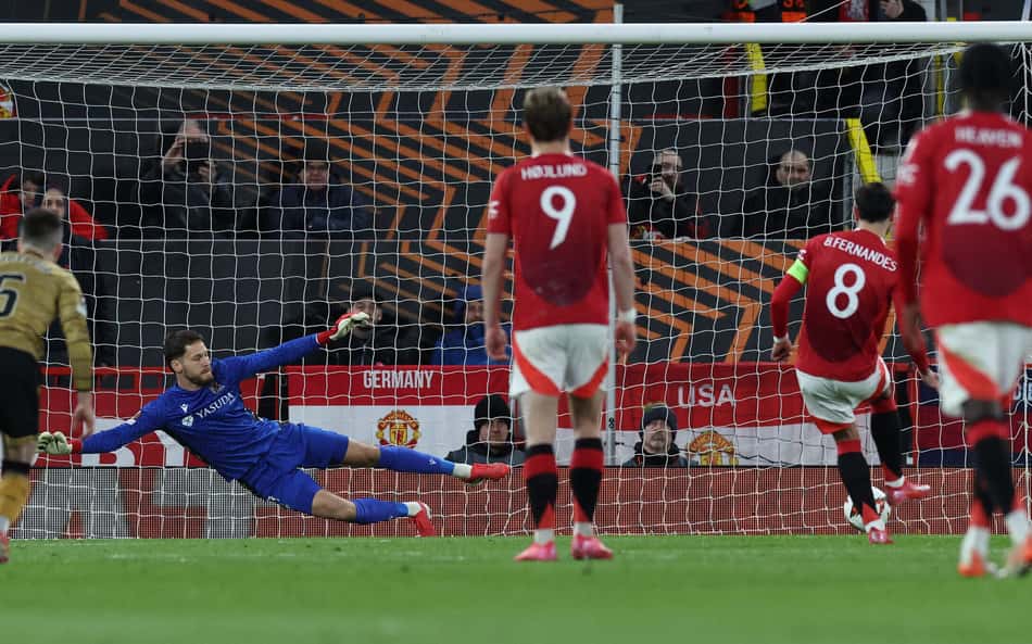 Manchester United goleia a Real Sociedad e passa na Europa League