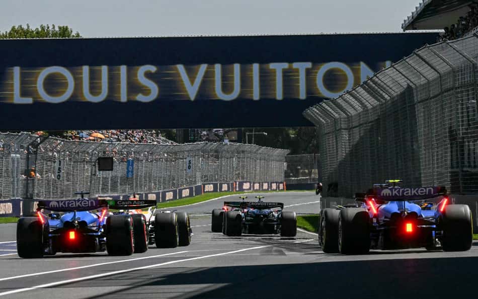 FIA impõe diretiva técnica imediata na China para frear 'mini-DRS'
