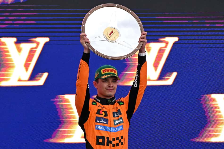 AUTO-PRIX-F1-AUS-PODIUM
