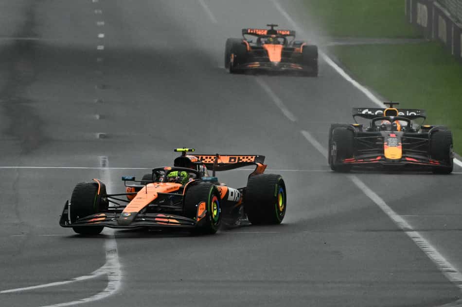 AUTO-PRIX-F1-AUS Red Bull McLaren