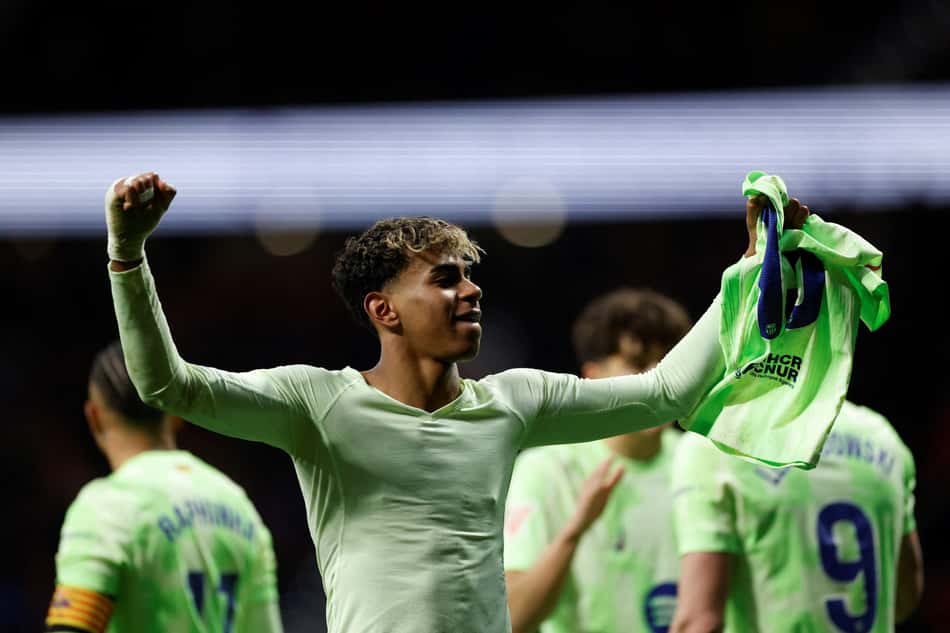 Lamine Yamal, do Barcelona, disse em entrevista que não tem medo de nenhum outro time na Champions e que o Barcelona é o principal favorito ao título (Foto: OSCAR DEL POZO/AFP)