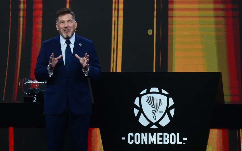 Clubes da Conmebol veem racismo como parte de clima bélico com brasileiros, analisa especialista