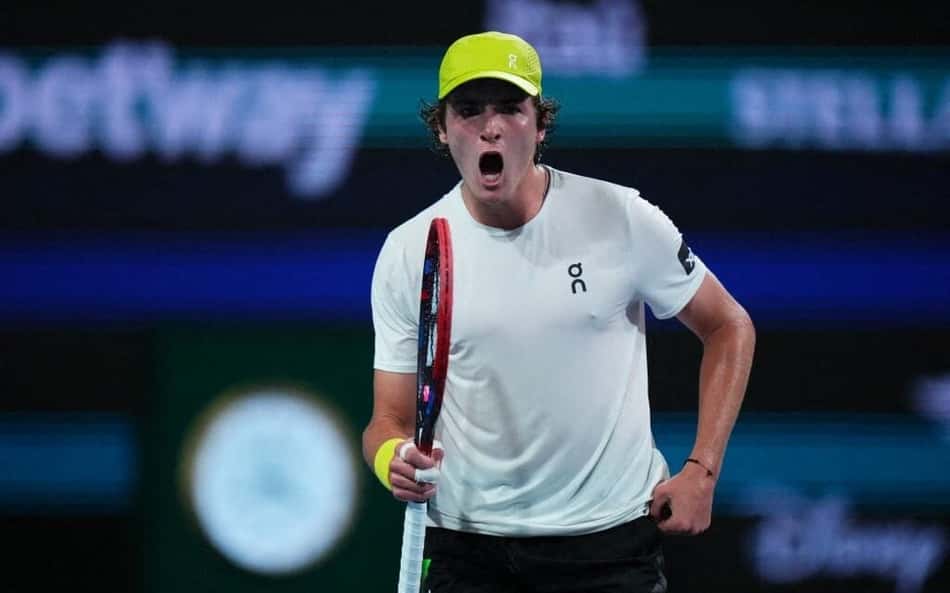AFP__20250325__2206753281__v2__Preview__MiamiOpenPresentedByItau2025Day7-aspect-ratio-512-320