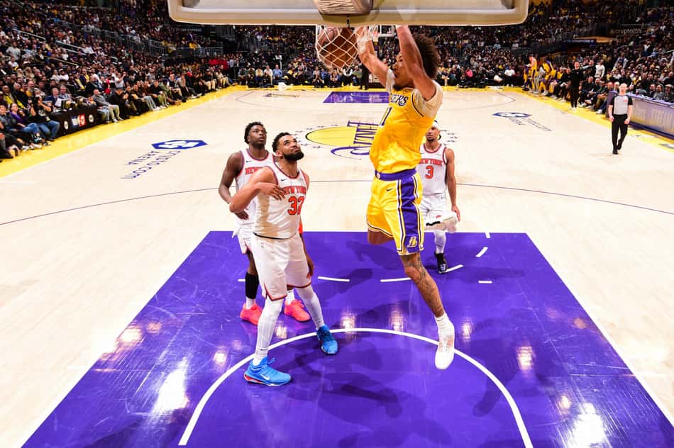 New York Knicks v Los Angeles Lakers