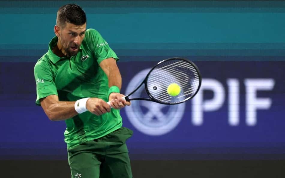 Quais tenistas chegaram aos 100 títulos, marca que Djokovic pode alcançar