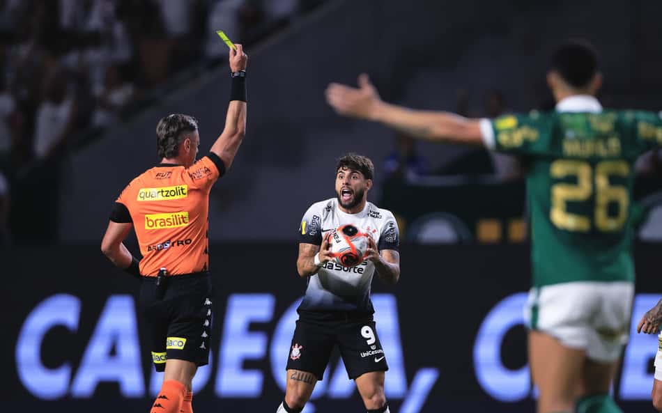 Torcida do Corinthians detona escolha de árbitros para as finais do Paulistão