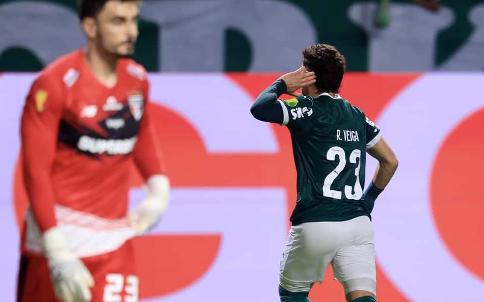 Veiga minimiza arbitragem e fala sobre final: 'gosto deste tipo de jogo'