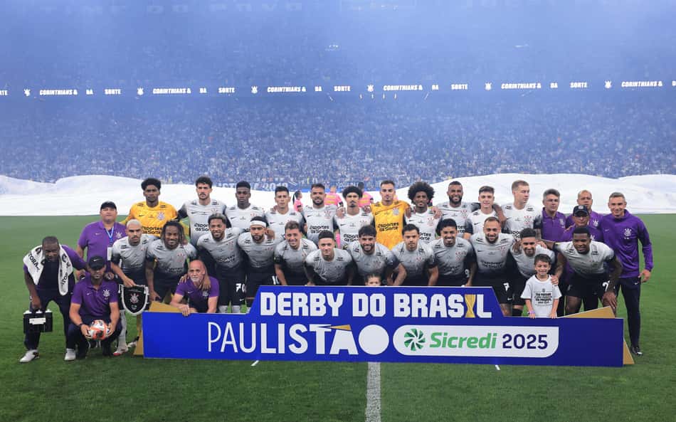 Derby: Corinthians provoca Palmeiras e faz piada com 'enchente' causada por choro rival