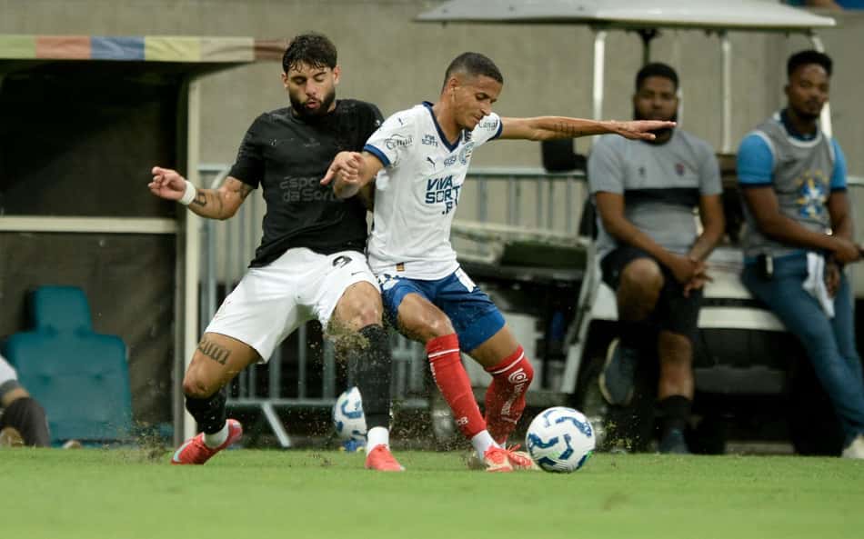 Com reservas, Corinthians arranca empate com Bahia na estreia no Brasileirão