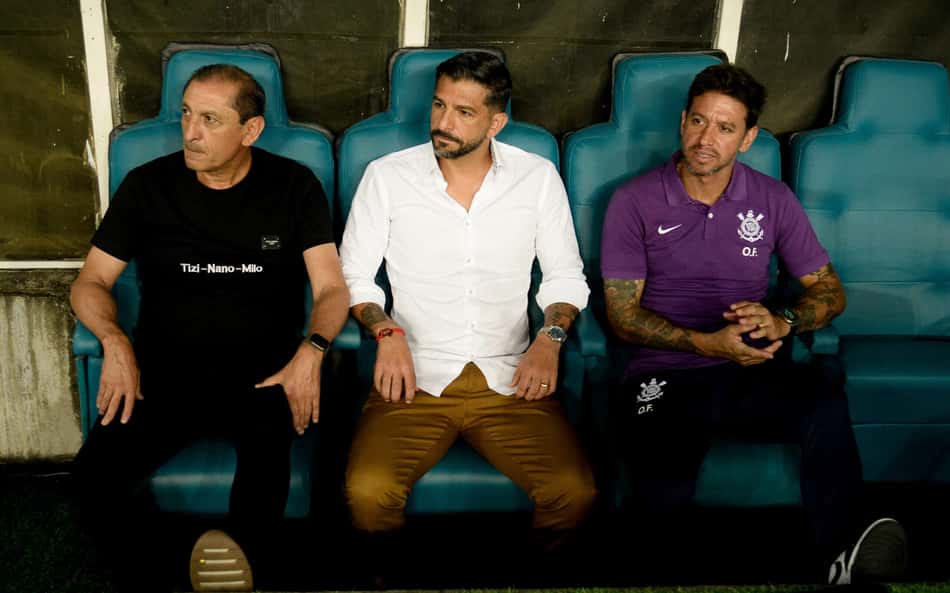 Ramón Díaz elogia reservas do Corinthians em empate com o Bahia: 'felizes com o elenco'