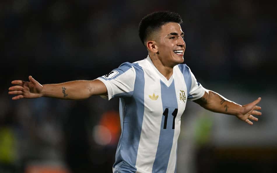 Entenda se Thiago Almada pode voltar ao Botafogo para o Mundial de Clubes