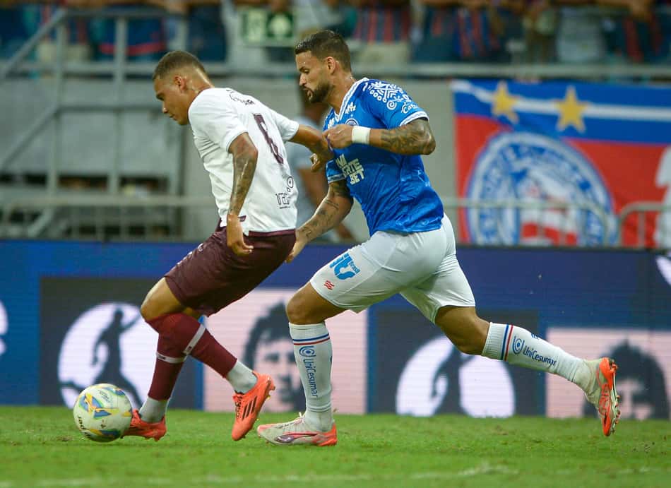 Willian José e Guilherme em Bahia x Jacuipense (Foto: Jhony Pinho/AGIF)