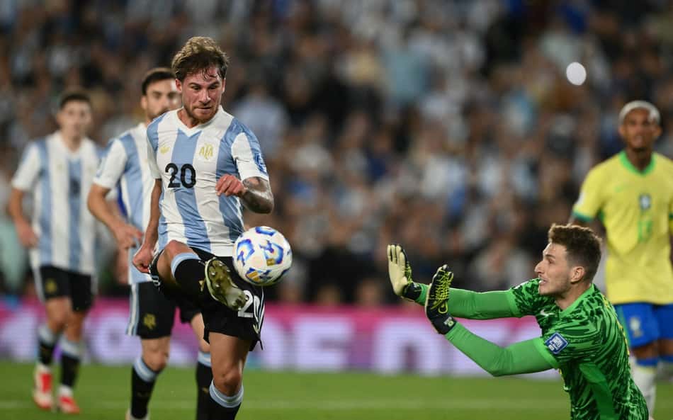 Bento é alvo de críticas por gol da Argentina sobre o Brasil: 'Medo de agarrar'