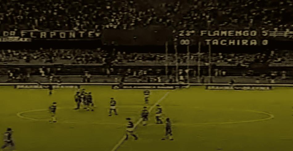 Flamengo x Deportivo Táchira em 1991 no Maracanã (Foto: Reprodução)