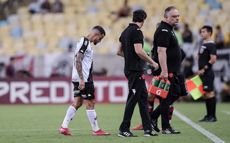 ANÁLISE: Flamengo pode até não ser 'bicho-papão', mas aterroriza o Vasco