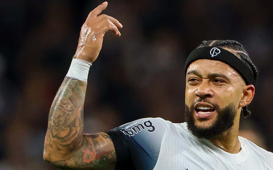Ex-atacante reprova jogada de Memphis em Corinthians x Palmeiras