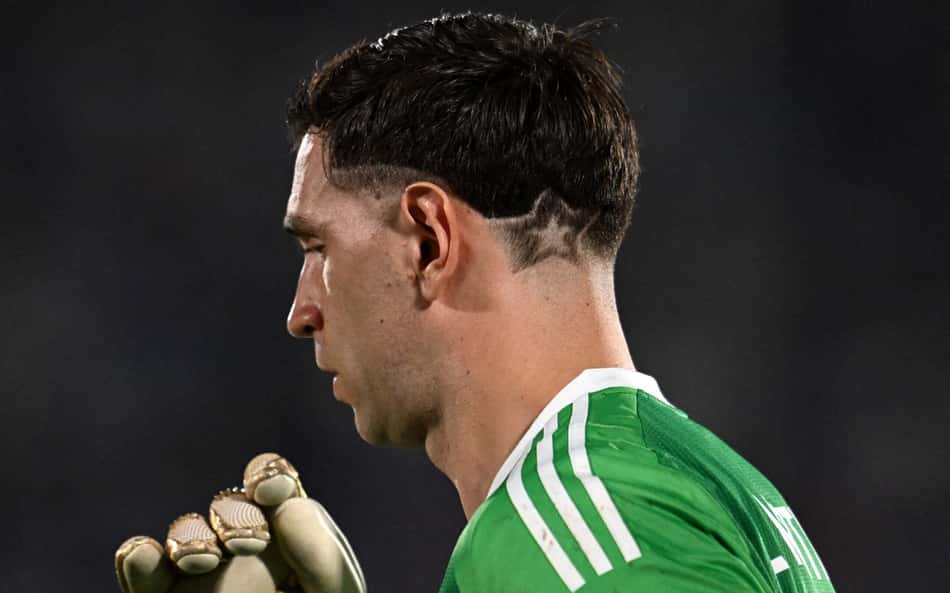 Goleiro da Argentina provoca Brasil após vitória em clássico