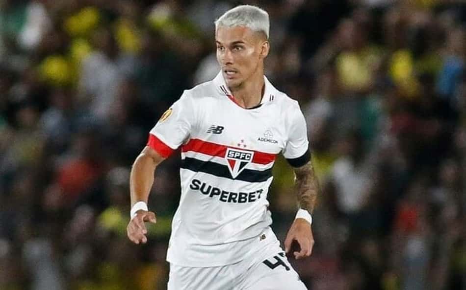 Ferreira deve ganhar vaga no ataque do São Paulo na estreia do Brasileirão
