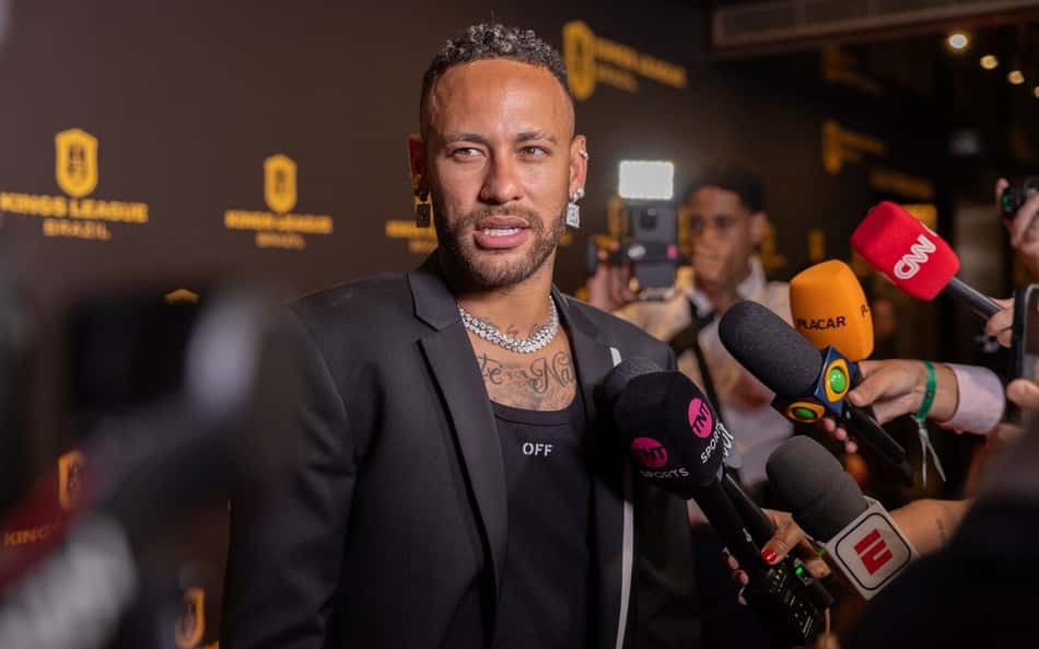 Neymar acompanha treino para 'jogo de R$ 50 mil' da Kings League