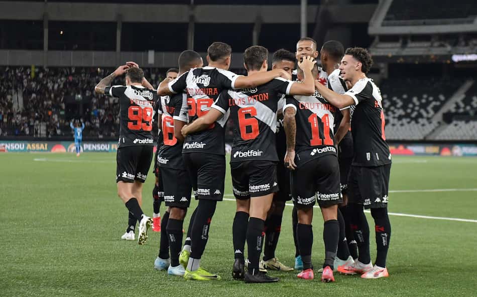 Vasco tem maratona de 11 jogos em cerca de um mês