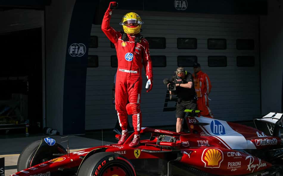 Lewis-Hamilton-GP-da-China-Pole-na-Classificacao-da-Sprint-scaled-aspect-ratio-512-320