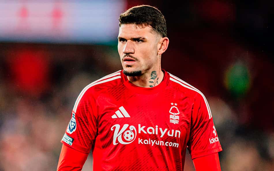 Morato quer fazer história pelo Nottingham Forest: 'A cidade está junto da equipe'