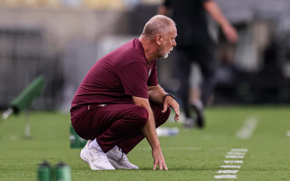 Mano exalta sequência sem derrotas do Fluminense: 'Virando fortes'
