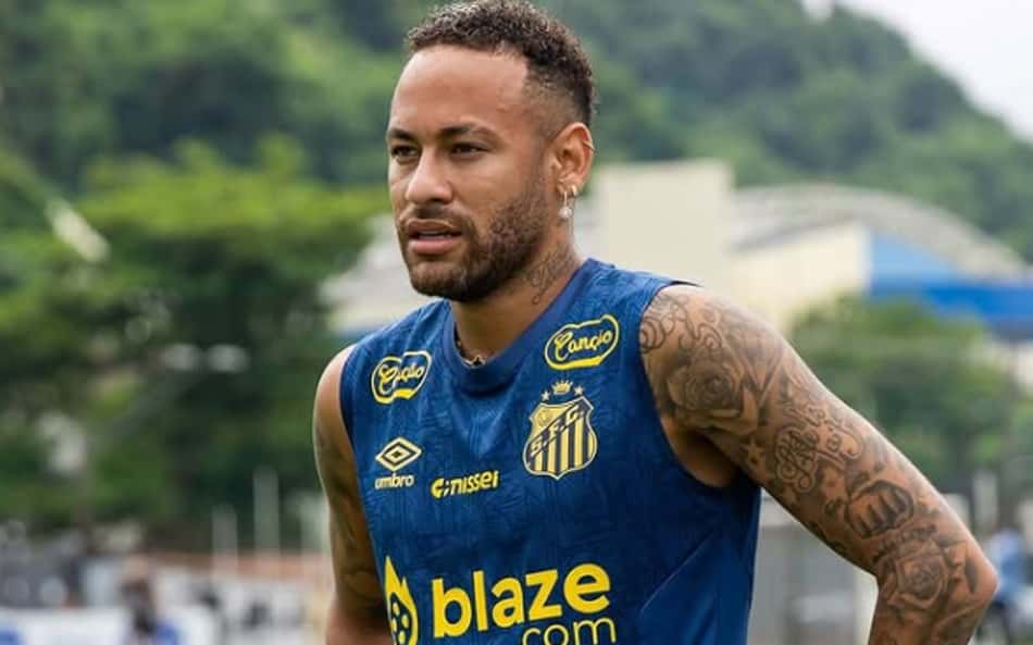 Presidente do Santos diz que Neymar vai renovar no 'momento certo'