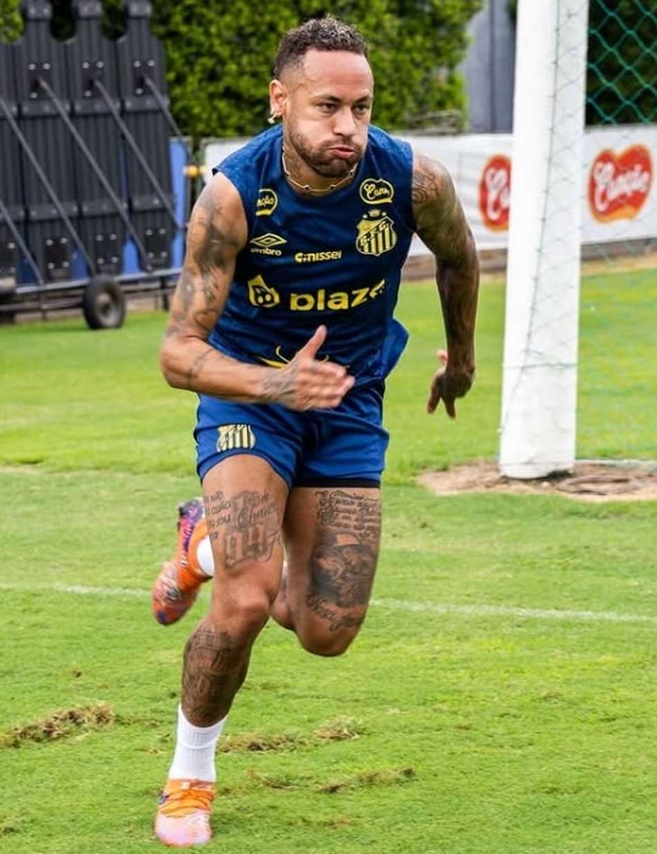 Neymar entra na última fase de recuperação da lesão na coxa de olho na estreia do Brasileirão. (Foto: Divulgação/ Santos)