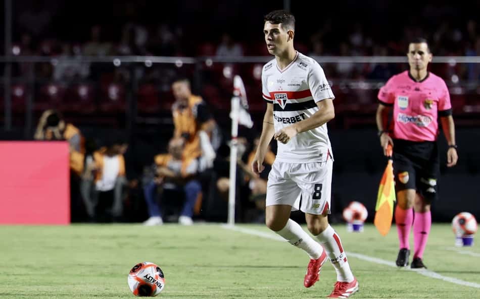 Qual é a fortuna de Oscar, jogador do São Paulo?