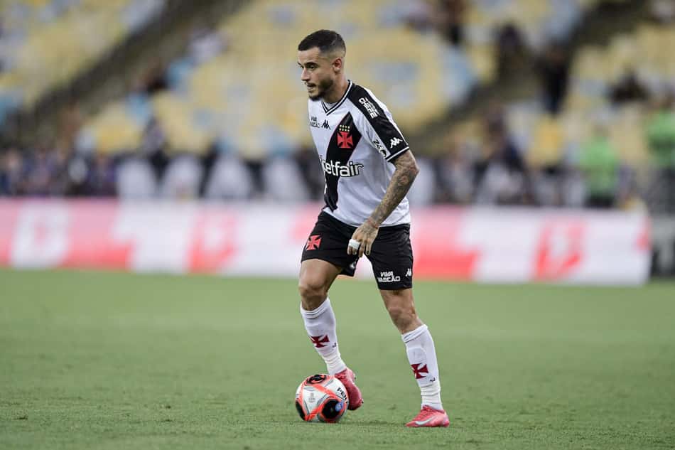 Philippe Coutinho em ação pelo Vasco (Foto: Thiago Ribeiro/AGIF)