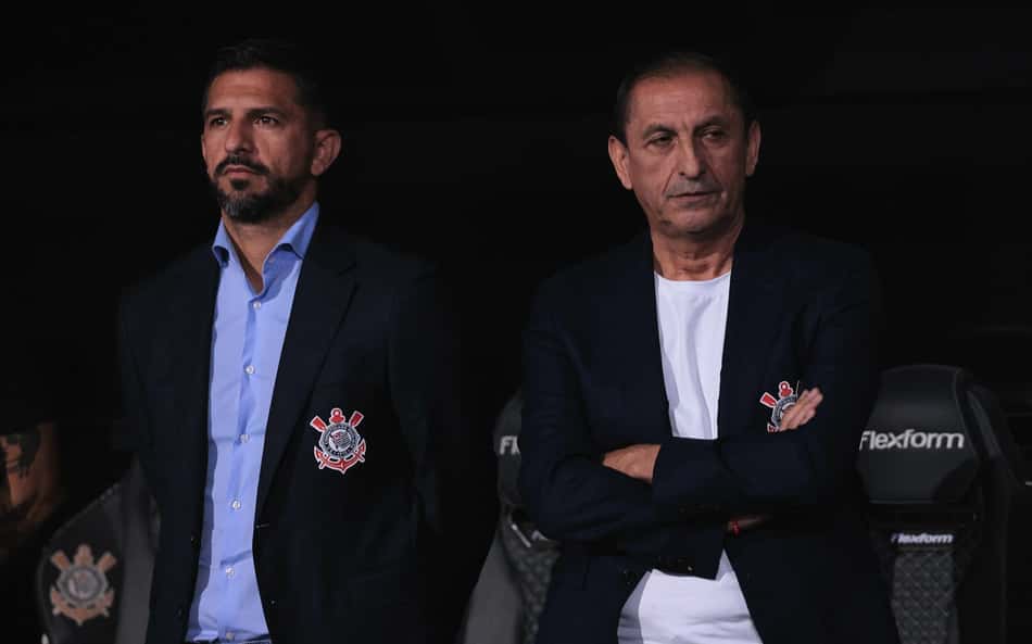 Ídolo de rival do Corinthians não perdoa eliminação na Libertadores: 'Tudo normal'