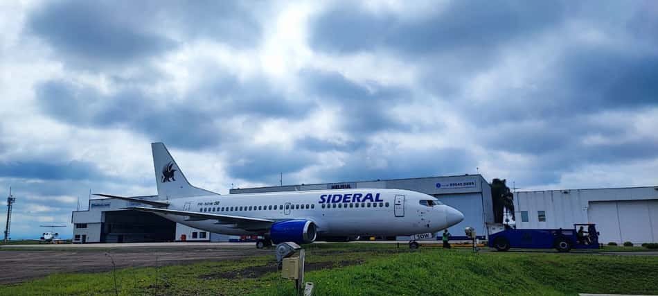 Avião 737-500 da Sideral Linhas Aéreas. Foto: Divulgação