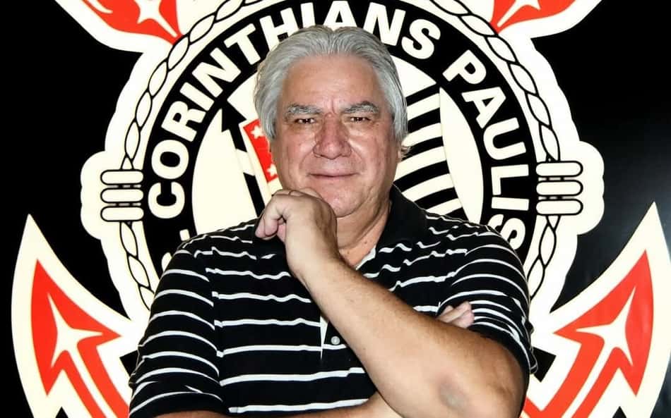 Torcida do Corinthians critica declaração de diretor; dirigente se pronuncia