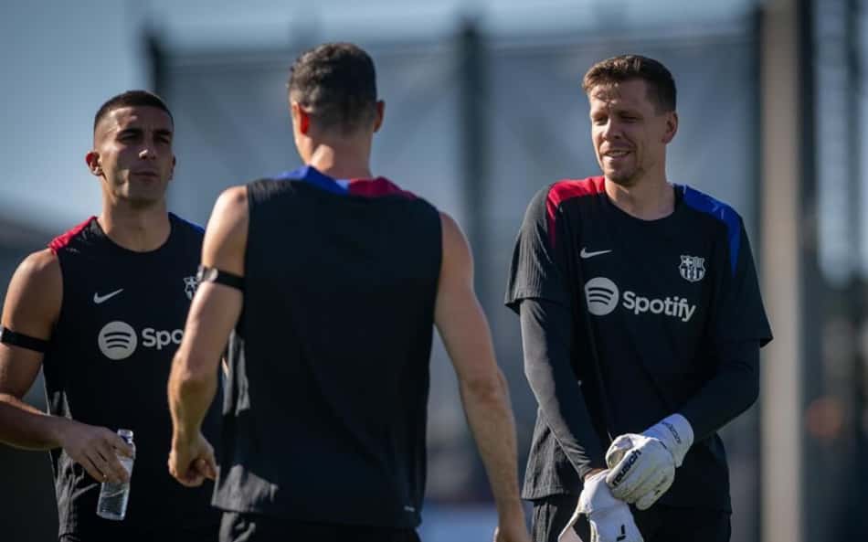 Hansi Flick define a renovação de Szczesny no Barcelona