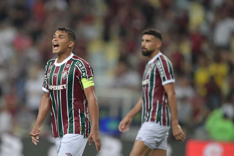 Thiago Silva em Fluminense x Flamengo. (foto: Thiago Ribeiro/AGIF)